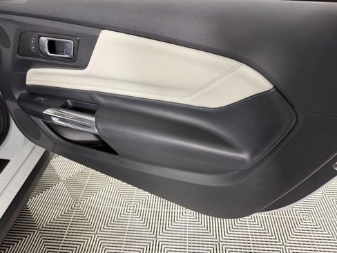 Used 2024 Ford Mustang GT Premium image 29