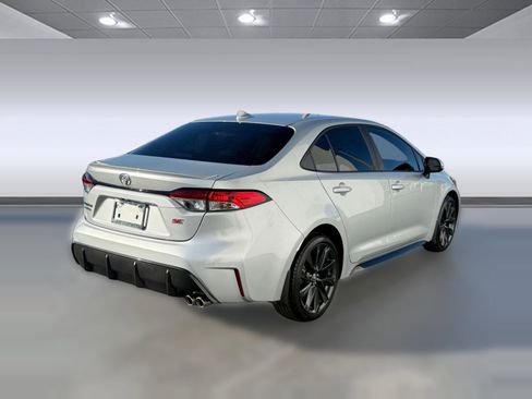 Certified 2025 Toyota Corolla SE image 9