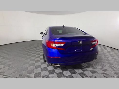 Used 2022 Honda Accord Sport image 40