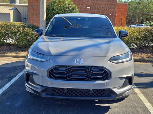 Used 2025 Honda HR-V Sport image 3