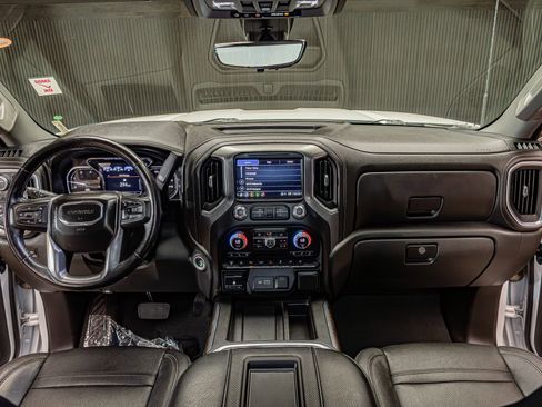 Used 2021 GMC Sierra 3500 Denali w/ Denali Ultimate Package AWD/4WD image 18