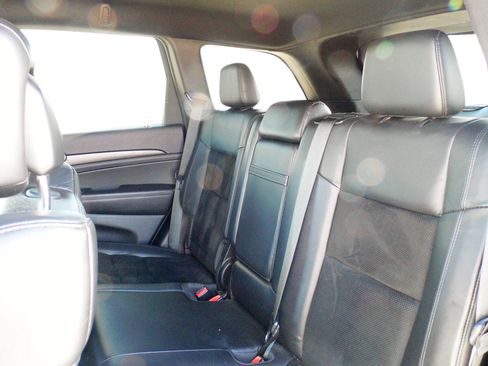 Used 2018 Jeep Grand Cherokee Altitude image 23