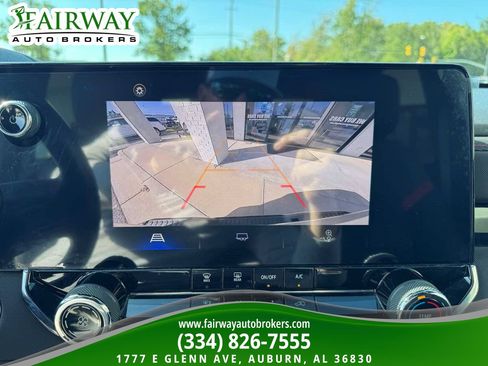 Used 2023 Chevrolet Colorado Z71 AWD/4WD image 20