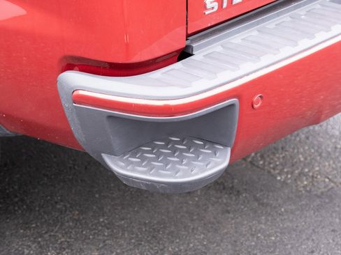 Used 2018 Chevrolet Silverado 1500 LT w/ All Star Edition image 26