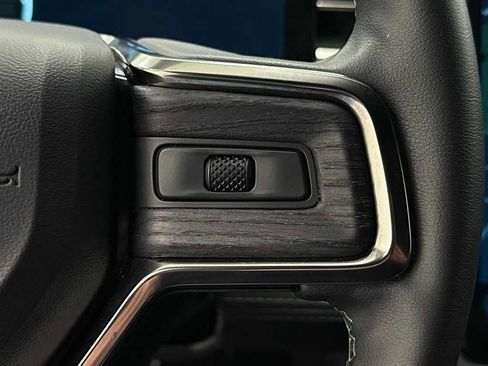 Used 2025 Rivian R1S Adventure image 28