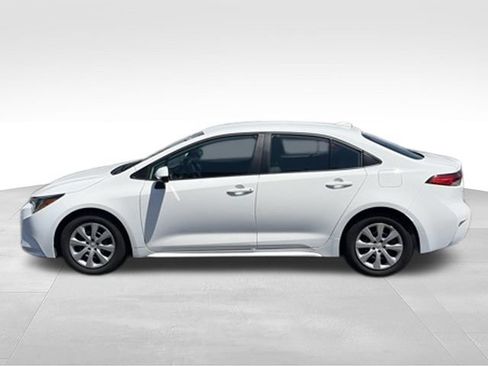 Used 2024 Toyota Corolla LE FWD image 6