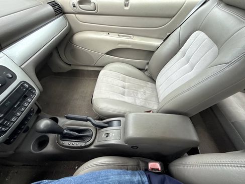 Used 2006 Chrysler Sebring Touring FWD image 20