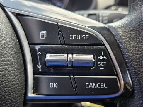 Used 2020 Kia Forte LXS FWD image 26
