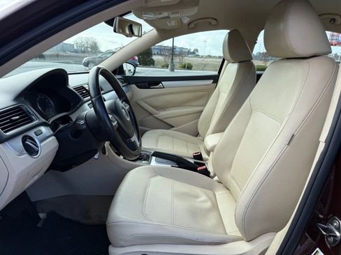 Used 2012 Volkswagen Passat 2.5 SE image 2