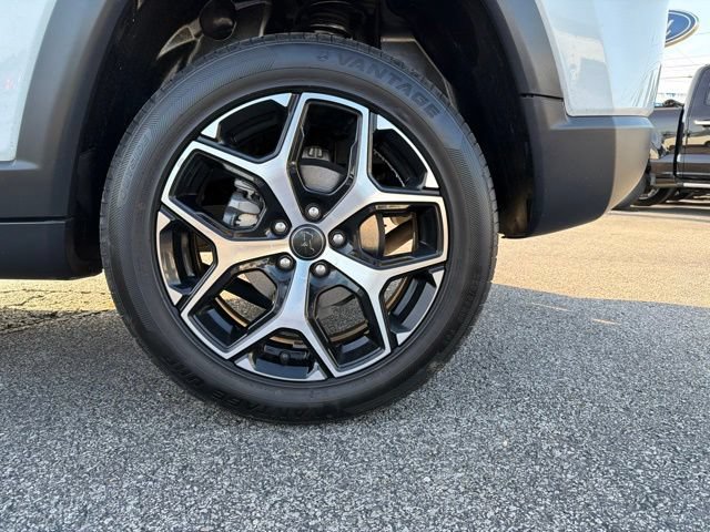 Used 2025 Jeep Compass Limited AWD/4WD image 9