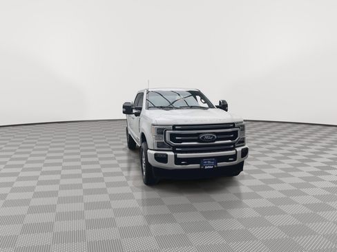 Used 2022 Ford F250 Platinum AWD/4WD image 3
