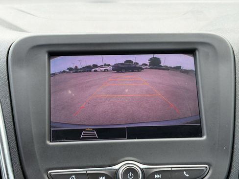 Used 2023 Chevrolet Equinox LT FWD image 19