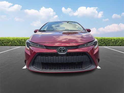 Used 2022 Toyota Corolla LE FWD image 11