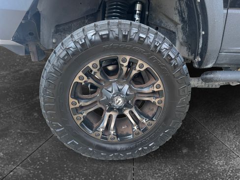 Used 2016 RAM 2500 Laramie w/ Sport Appearance Group AWD/4WD image 9