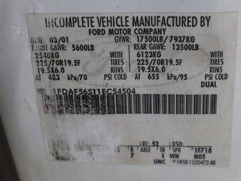 Used 2001 Ford F550 2WD Regular Cab Super Duty image 34