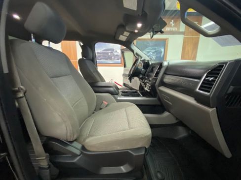 Used 2017 Ford F250 XLT w/ XLT Value Package image 22