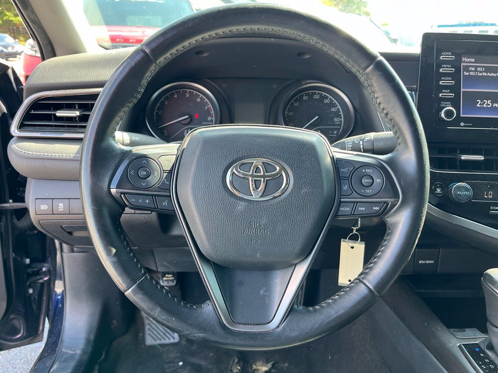 Used 2022 Toyota Camry SE FWD image 14