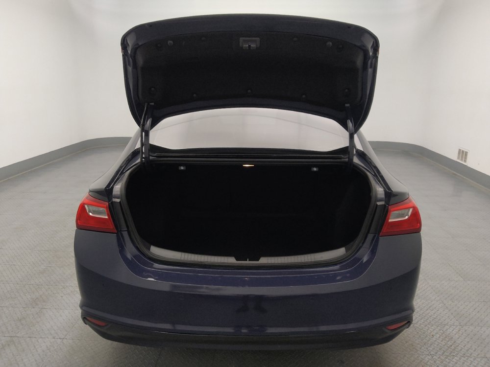 Used 2025 Chevrolet Malibu LS w/ Driver Confidence Package FWD image 29