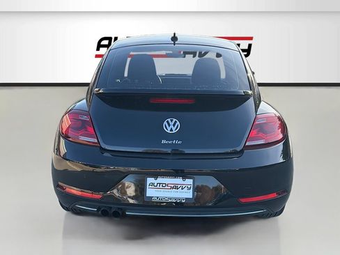 Used 2019 Volkswagen Beetle 2.0T SE FWD image 6