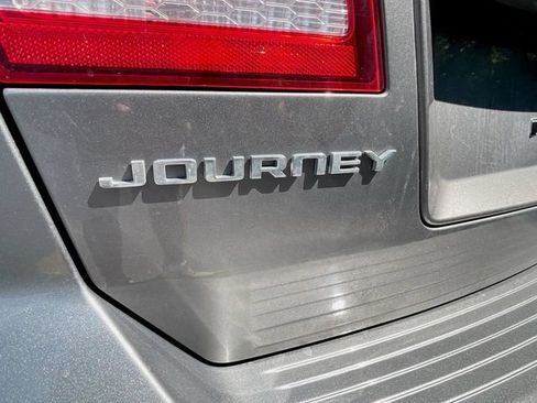 Used 2012 Dodge Journey SXT w/ Popular Equipment Group FWD image 21