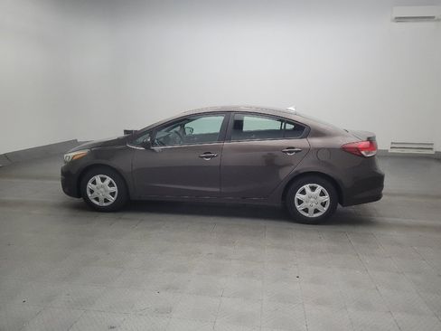 Used 2017 Kia Forte LX FWD image 3