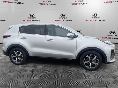 Used 2021 Kia Sportage LX image 2
