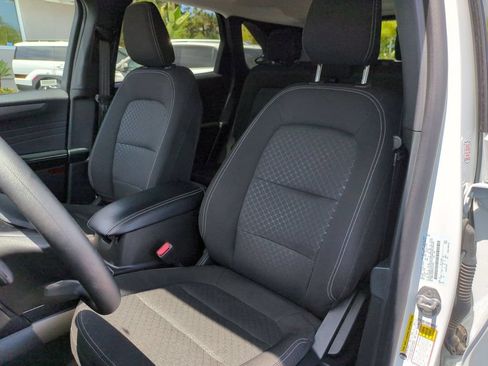 Used 2025 Ford Escape Active AWD/4WD image 24