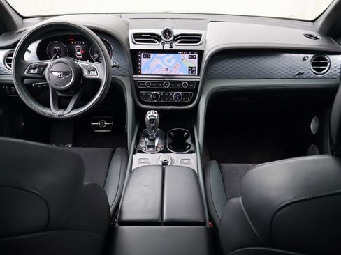Used 2022 Bentley Bentayga AWD/4WD image 5