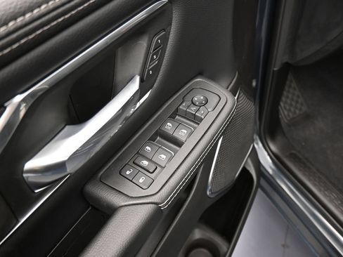 Used 2026 RAM 1500 Laramie AWD/4WD image 13
