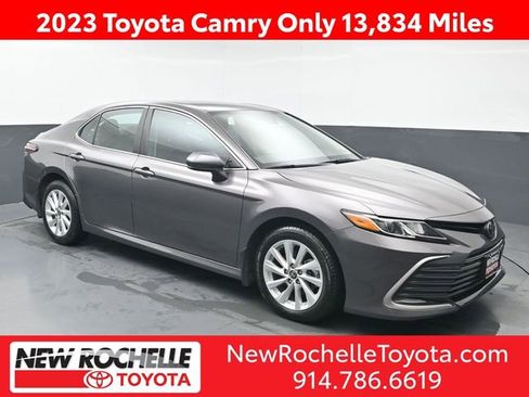 Certified 2023 Toyota Camry LE image 1