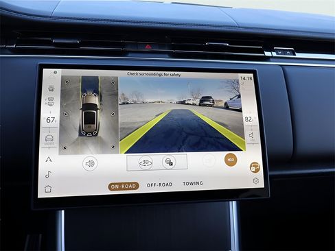 New 2026 Land Rover Range Rover SE image 25