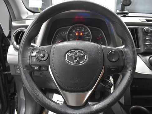 Used 2013 Toyota RAV4 LE FWD image 20