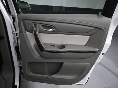 Used 2017 GMC Acadia Limited SLT AWD/4WD image 34