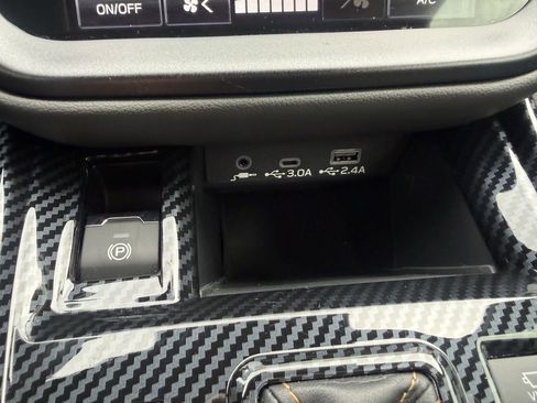 Used 2025 Subaru Outback Wilderness w/ Wilderness Package image 30