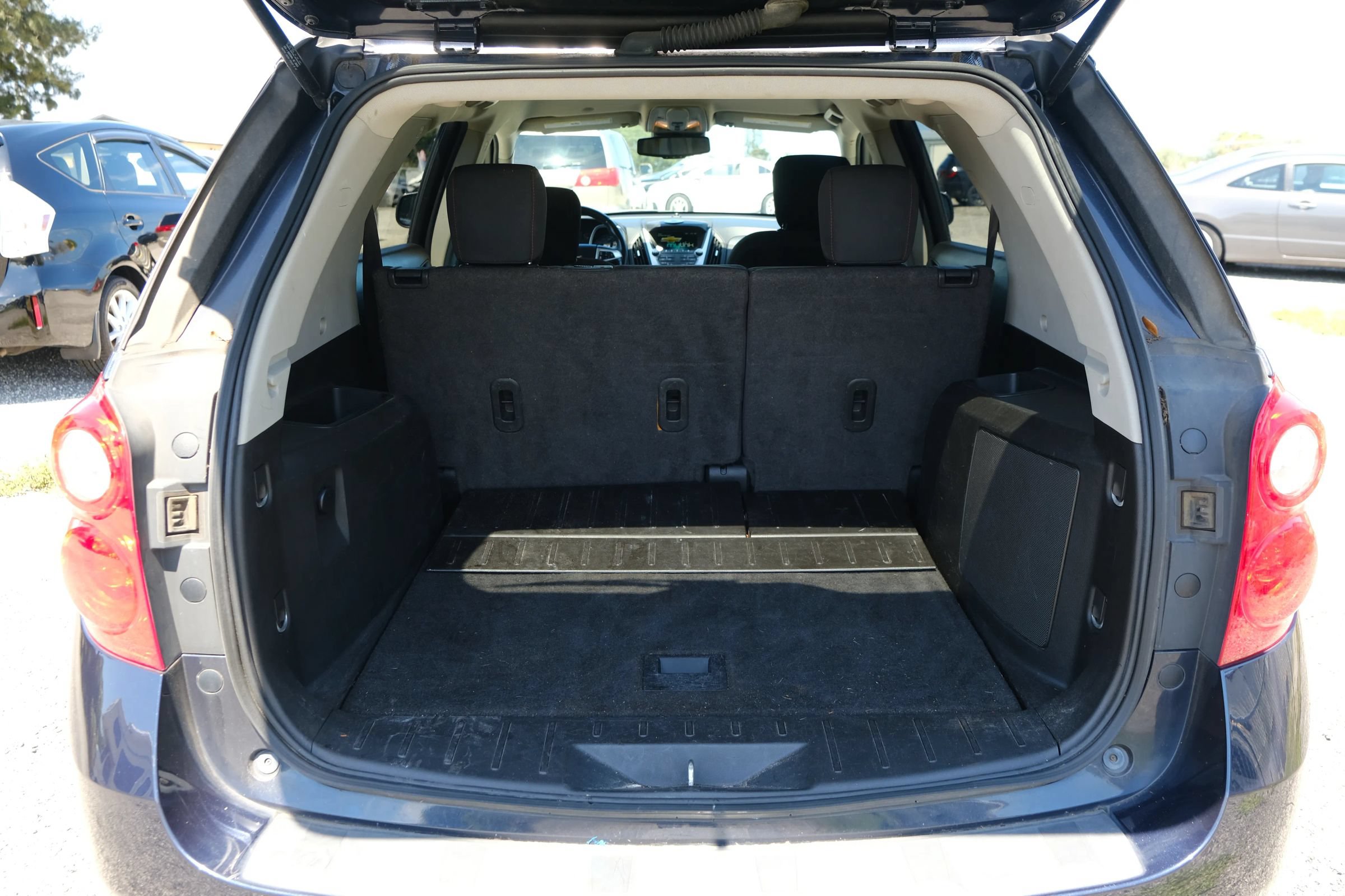 Used 2015 Chevrolet Equinox LT w/ Driver Convenience Package AWD/4WD image 13
