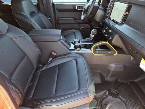 Used 2024 Ford Bronco Badlands AWD/4WD image 33