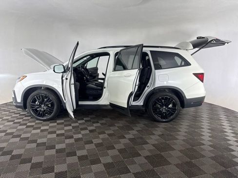 Used 2022 Honda Pilot Black Edition image 10