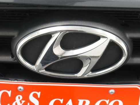 Used 2019 Hyundai Veloster 2.0 FWD image 11