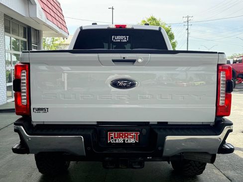 Used 2023 Ford F250 Lariat w/ Chrome Package image 4