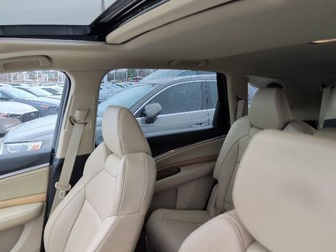 Used 2020 Acura MDX SH-AWD w/ Technology Package image 3