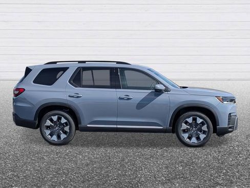 New 2026 Honda Pilot Touring image 6