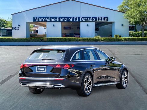 New 2025 Mercedes-Benz E 450 4MATIC All-Terrain Wagon image 4