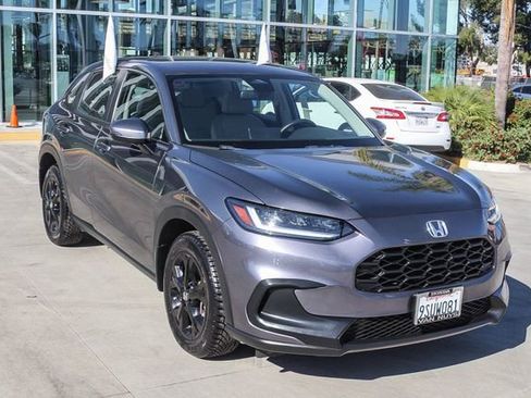 Used 2023 Honda HR-V LX image 3