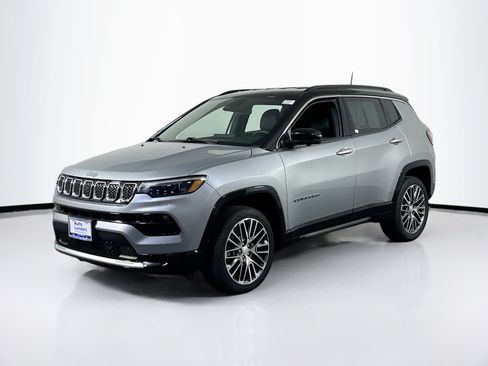 Used 2023 Jeep Compass Limited w/ Elite Group AWD/4WD image 1