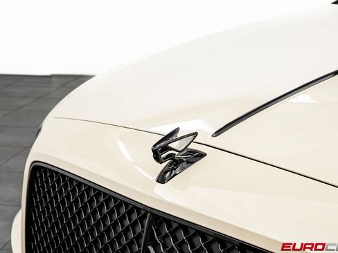 Used 2024 Bentley Flying Spur W12 image 9