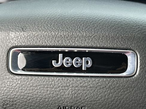 New 2026 Jeep Grand Cherokee L Limited AWD/4WD image 12