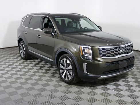 Used 2020 Kia Telluride S AWD/4WD image 1