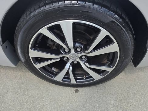 Used 2016 Nissan Maxima Platinum w/ Interior Lighting Package FWD image 11