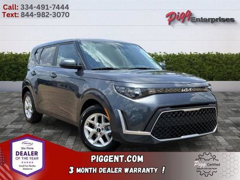 Used 2024 Kia Soul LX w/ Option Group 015 FWD image 1