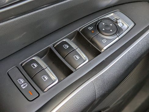 Certified 2026 Kia Sorento S w/ S Panoramic Sunroof Package FWD image 19